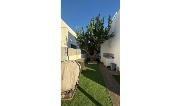 Brukt - Town House -
Torrevieja - aguas nuevas