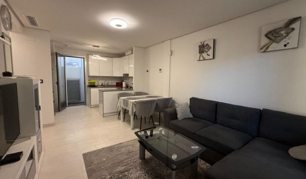 Brukt - Town House -
Torrevieja - aguas nuevas