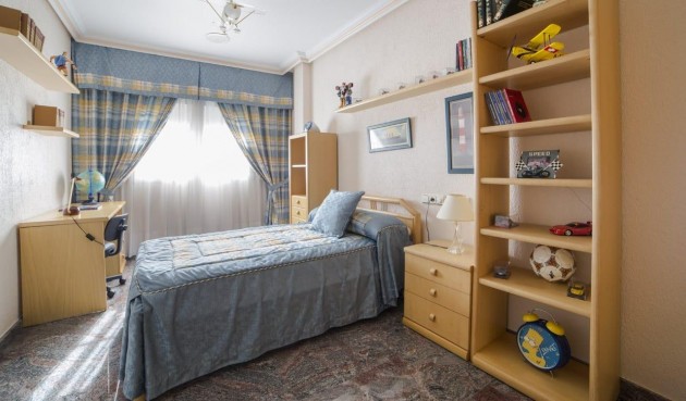 Brukt - Town House -
Los Alcazares - Centro