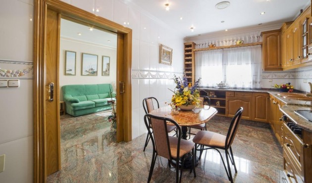 Brukt - Town House -
Los Alcazares - Centro
