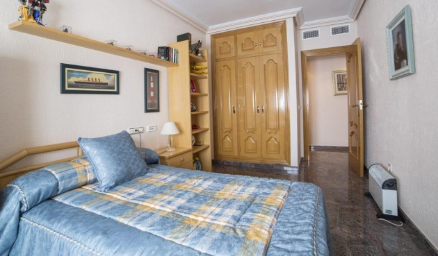 Brukt - Town House -
Los Alcazares - Centro