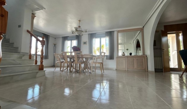 Brukt - Villa -
Ciudad Quesada - Costa Blanca Sur