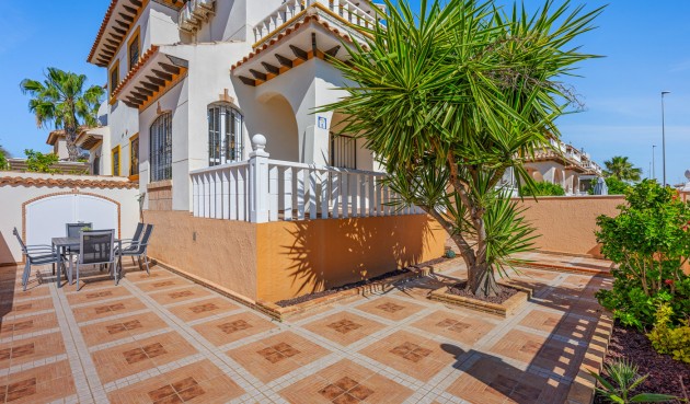 Brukt - Quad House -
Cabo Roig - Costa Blanca
