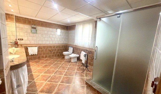 Brukt - Villa -
Formentera del Segura - Costa Blanca