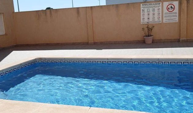 Resale - Apartment -
Los Montesinos - PUEBLO CENTRO