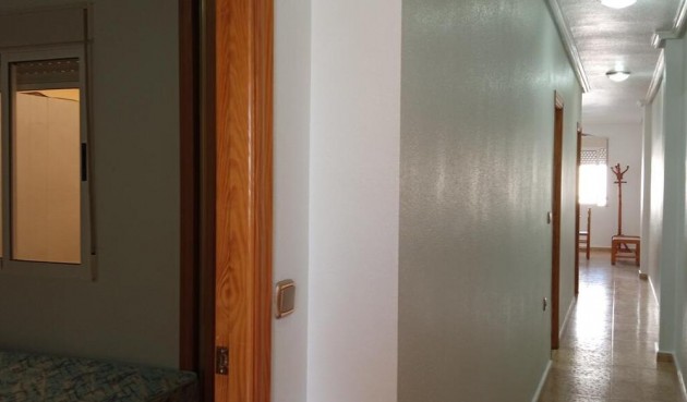 Resale - Apartment -
Los Montesinos - PUEBLO CENTRO