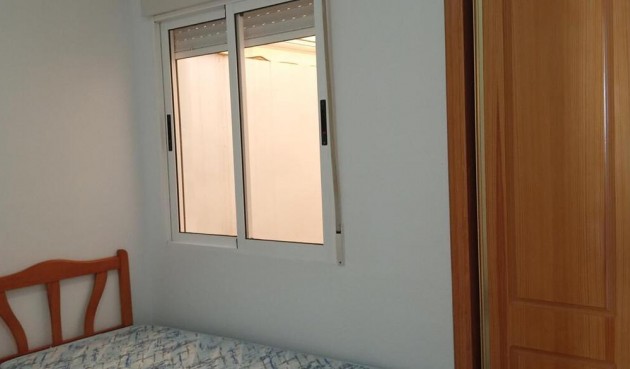 Resale - Apartment -
Los Montesinos - PUEBLO CENTRO