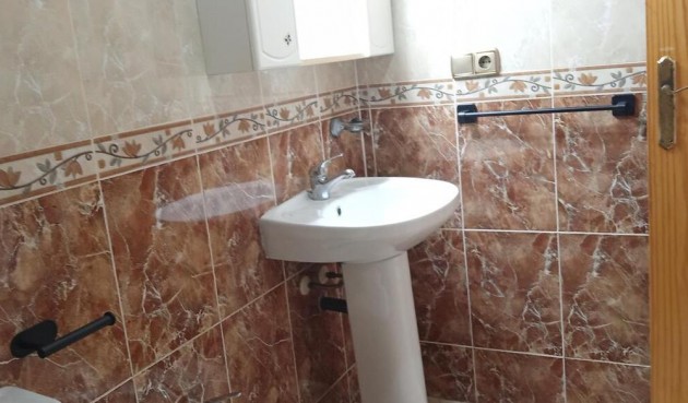 Resale - Apartment -
Los Montesinos - PUEBLO CENTRO
