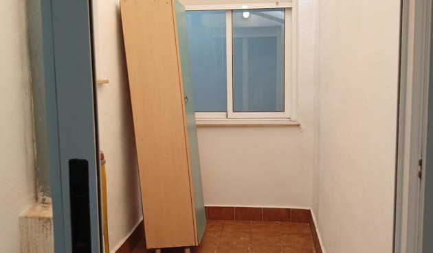 Resale - Apartment -
Los Montesinos - PUEBLO CENTRO