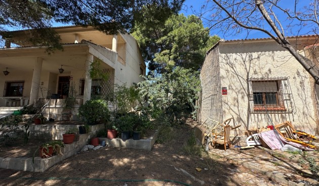 Återförsäljning - Villa -
Torrevieja - Costa Blanca