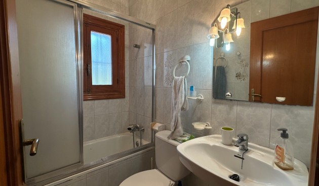 Återförsäljning - Villa -
Torrevieja - Costa Blanca