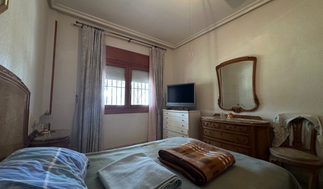 Återförsäljning - Villa -
Torrevieja - Costa Blanca