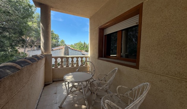 Återförsäljning - Villa -
Torrevieja - Costa Blanca