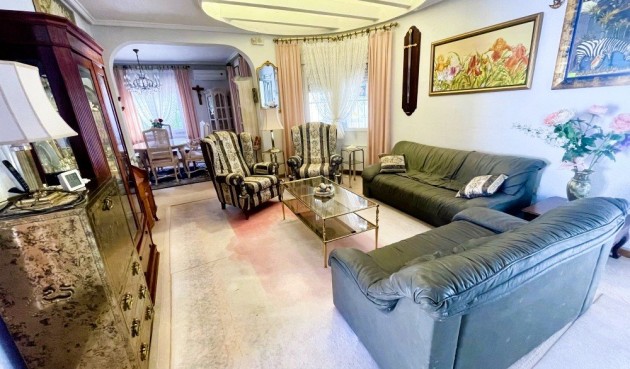 Brukt - Villa -
Ciudad Quesada - Costa Blanca