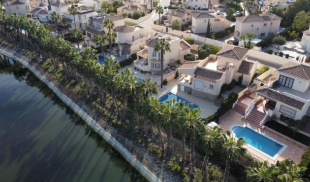 Brukt - Villa -
Orihuela Costa - Costa Blanca