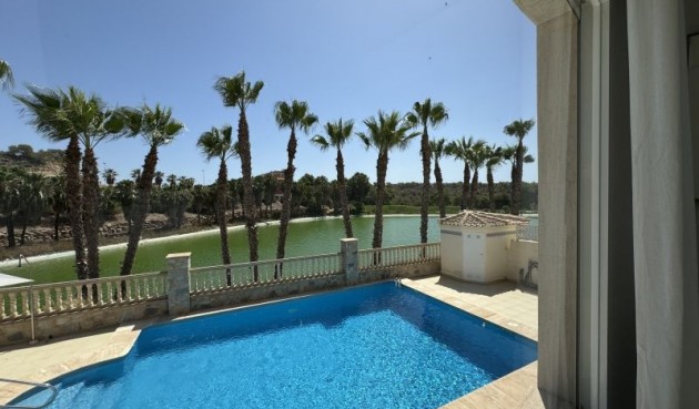 Brukt - Villa -
Orihuela Costa - Costa Blanca