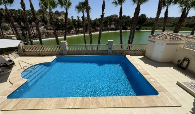 Brukt - Villa -
Orihuela Costa - Costa Blanca