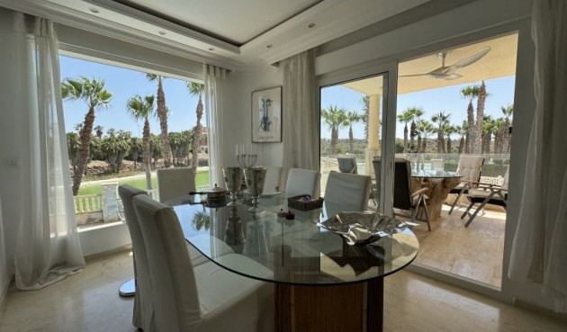 Brukt - Villa -
Orihuela Costa - Costa Blanca