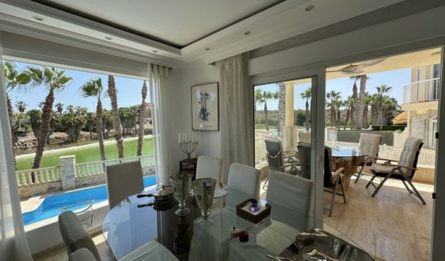 Brukt - Villa -
Orihuela Costa - Costa Blanca