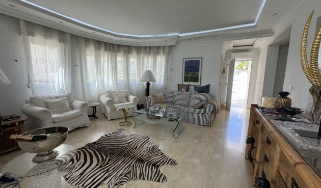 Brukt - Villa -
Orihuela Costa - Costa Blanca