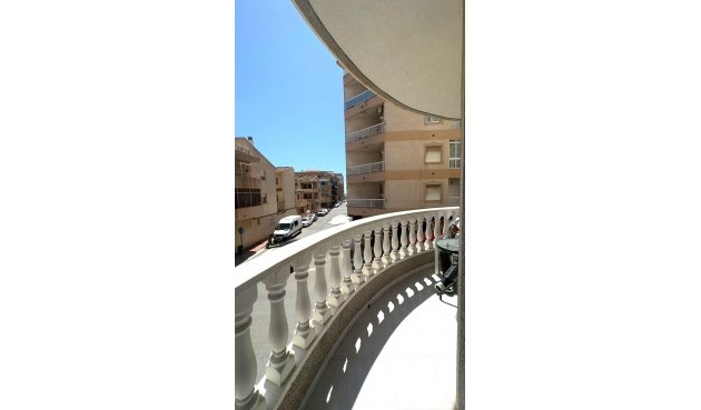 Resale - Apartment -
Torrevieja - Acequion