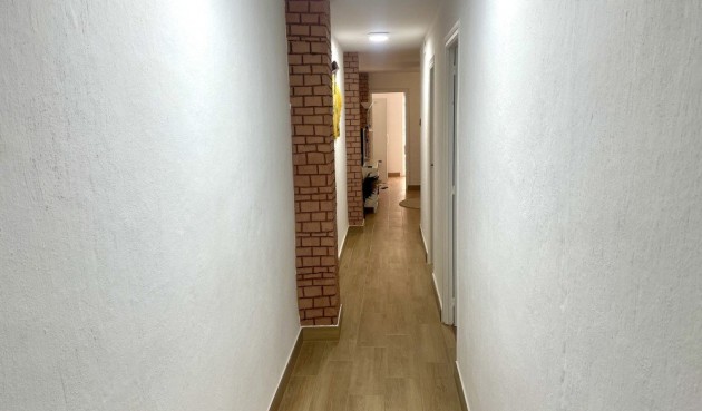 Brukt - Apartment -
Santa Pola - Costa Blanca