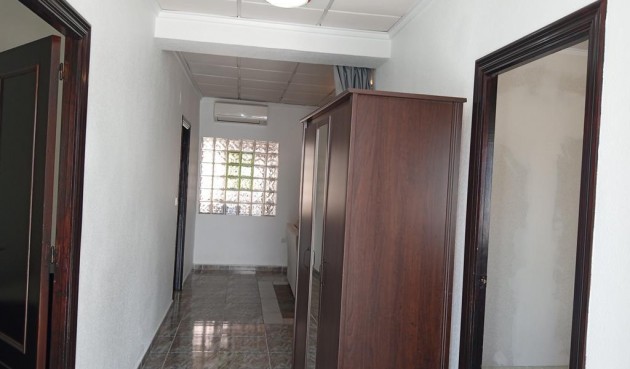 Brukt - Semi Detached -
Los Montesinos - PUEBLO CENTRO