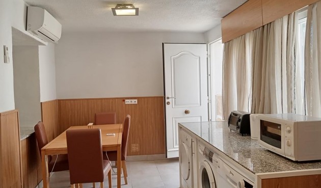 Brukt - Semi Detached -
Los Montesinos - PUEBLO CENTRO