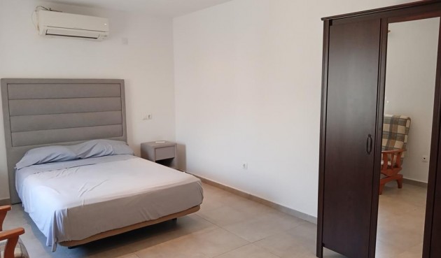 Brukt - Semi Detached -
Los Montesinos - PUEBLO CENTRO