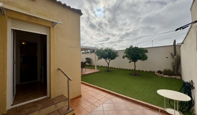 Återförsäljning - Villa -
Torrevieja - Costa Blanca