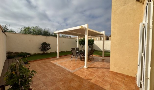 Återförsäljning - Villa -
Torrevieja - Costa Blanca