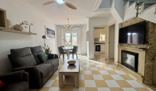 Återförsäljning - Villa -
Torrevieja - Costa Blanca