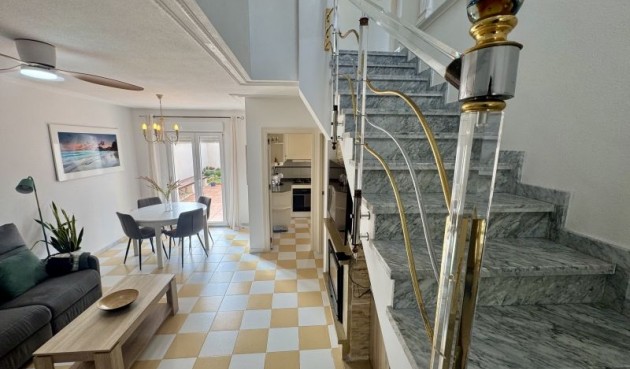 Återförsäljning - Villa -
Torrevieja - Costa Blanca