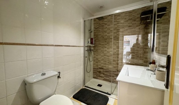 Återförsäljning - Villa -
Torrevieja - Costa Blanca