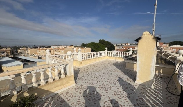 Återförsäljning - Villa -
Torrevieja - Costa Blanca