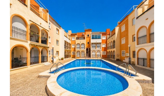Återförsäljning - Bungalow -
Torrevieja - Costa Blanca