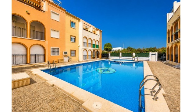 Återförsäljning - Bungalow -
Torrevieja - Costa Blanca
