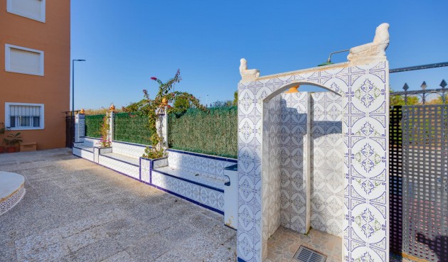 Återförsäljning - Bungalow -
Torrevieja - Costa Blanca