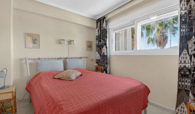 Brukt - Apartment -
Punta Prima - Costa Blanca