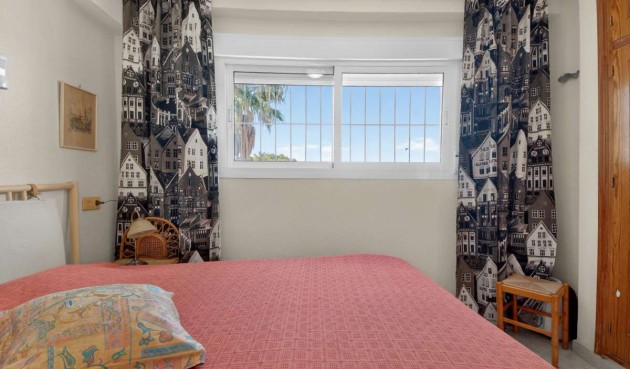 Brukt - Apartment -
Punta Prima - Costa Blanca