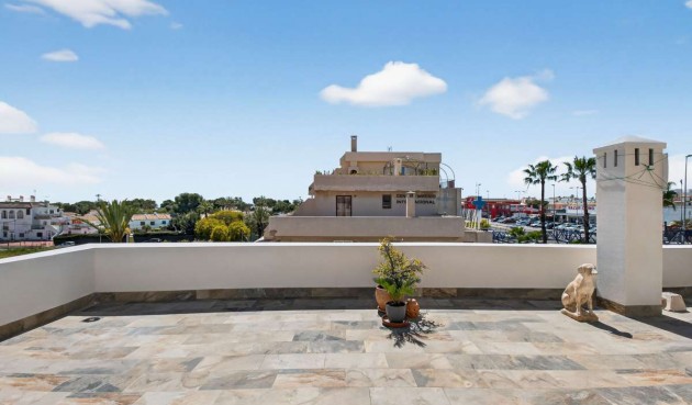 Brukt - Apartment -
Punta Prima - Costa Blanca