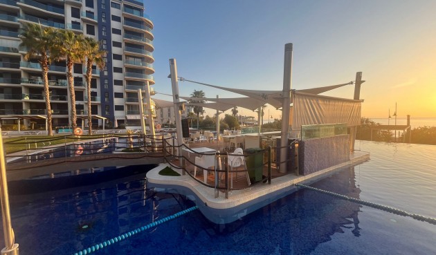 Brukt - Apartment -
Punta Prima - Costa Blanca