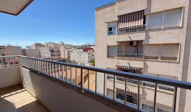 Återförsäljning - Apartment -
Torrevieja - Centro