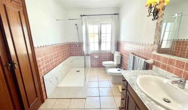 Återförsäljning - Villa -
Benijofar - Costa Blanca