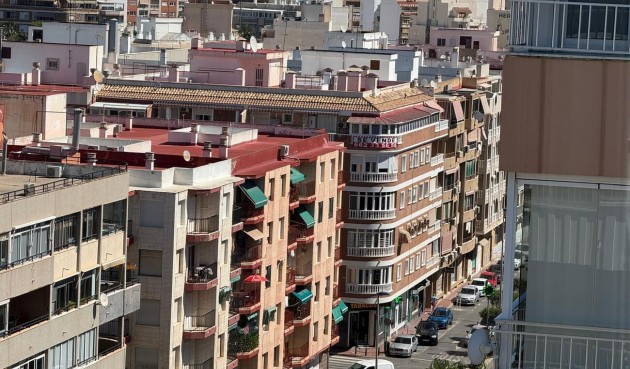 Brukt - Apartment -
Torrevieja - Playa del Acequión