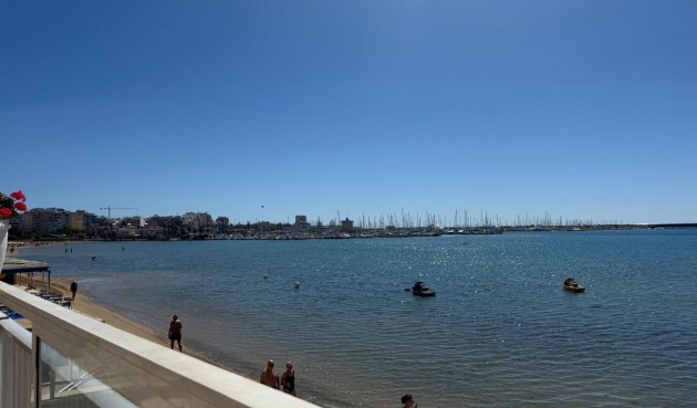 Brukt - Apartment -
Torrevieja - Playa del Acequión