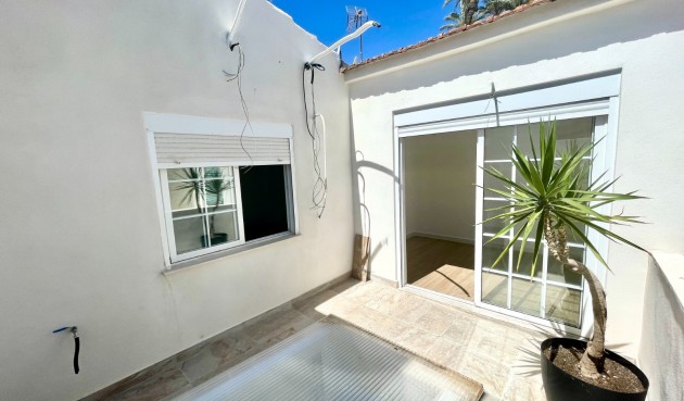 Återförsäljning - Town House -
Daya Vieja - Costa Blanca