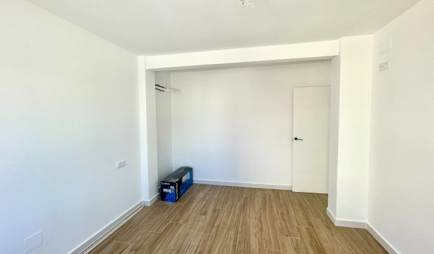 Återförsäljning - Town House -
Daya Vieja - Costa Blanca