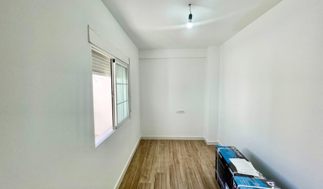 Återförsäljning - Town House -
Daya Vieja - Costa Blanca