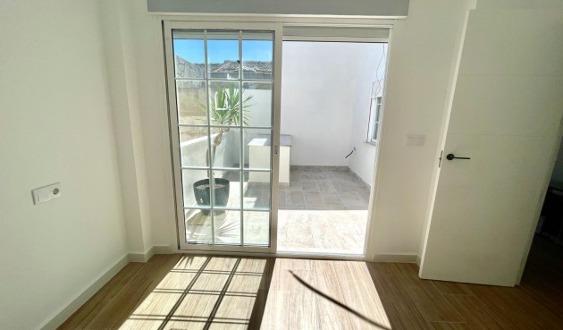 Återförsäljning - Town House -
Daya Vieja - Costa Blanca